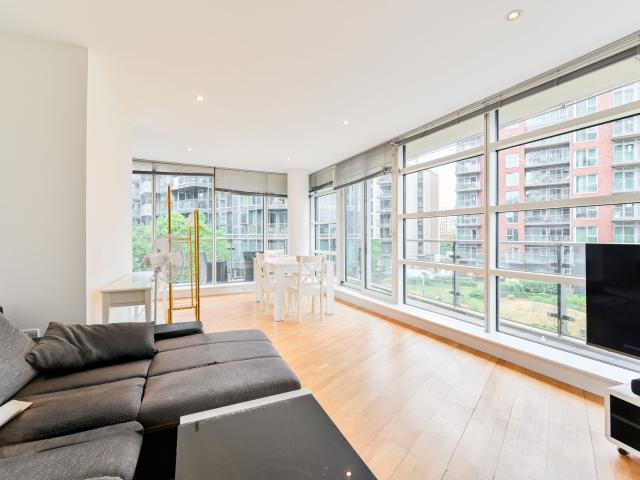 2 Bedrooms Flat for Rent in Battersea Reach | Foxtons