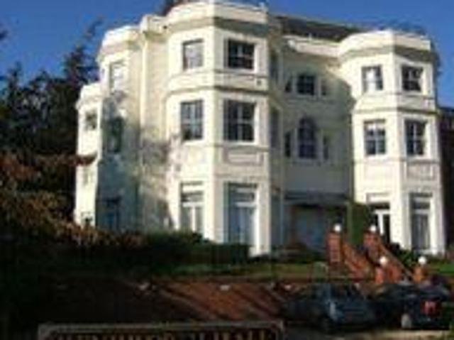 2 Bedrooms Flat for rent in Bridge Street, Kenilworth CV8