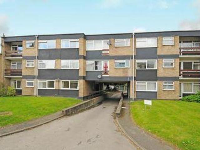 2 Bedrooms Flat for rent in Broad Street, Chesham HP5