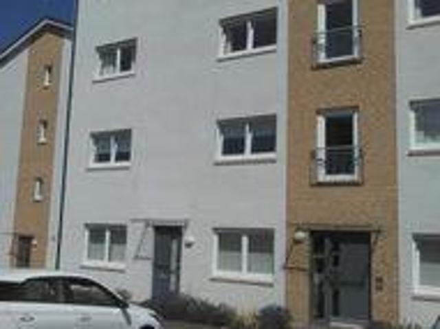 2 Bedrooms Flat for rent in Gorely Place, Motherwell ML1