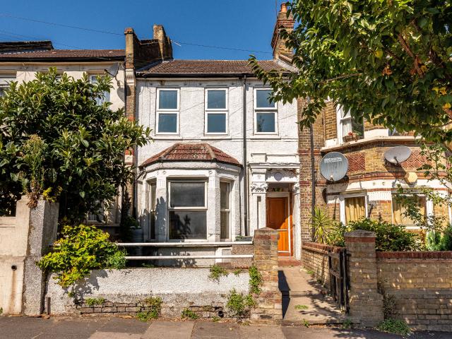 2 Bedrooms Flat for Rent in Griffin Road | Foxtons