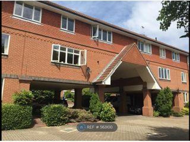 2 Bedrooms Flat for rent in Guildford Road, Farnham GU9