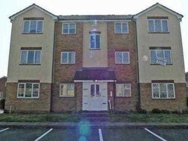 2 Bedrooms Flat for rent in Dadford View, Brierley Hill DY5