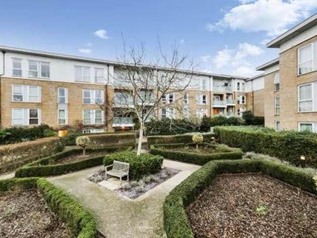 2 Bedrooms Flat for Rent in East Dulwich Road | Foxtons