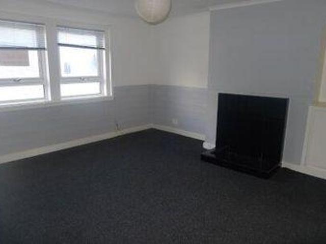 2 Bedrooms Flat for rent in East Main Street, Darvel KA17