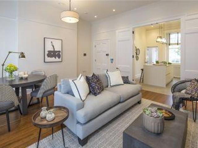 2 Bedrooms Flat for rent in Ebury Street, Belgravia, London SW1W
