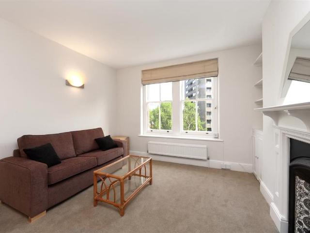 2 Bedrooms Flat for Rent in Esterbrooke Street | Foxtons