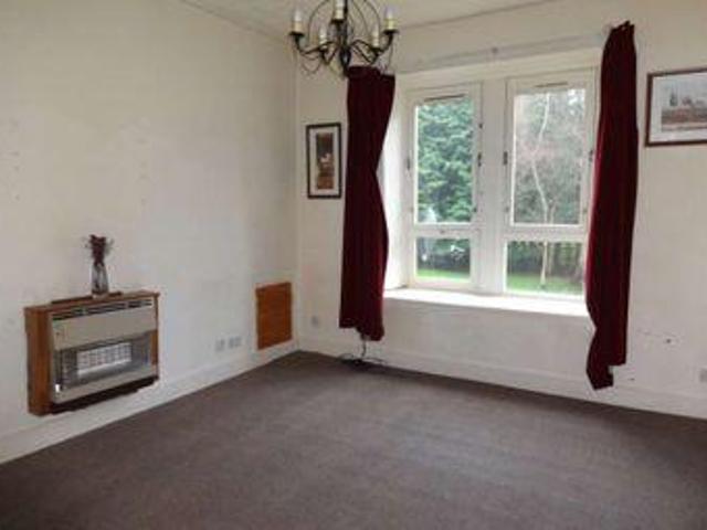 2 Bedrooms Flat for rent in Ferguslie Walk, Paisley PA1