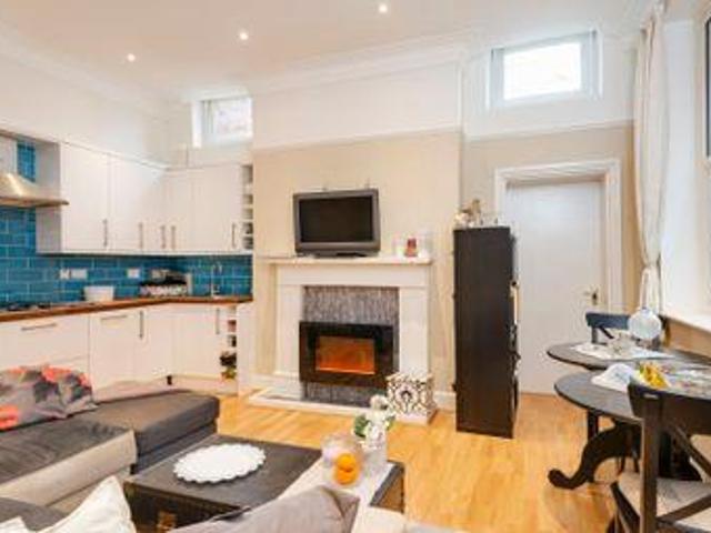 2 Bedrooms Flat for rent in Finchley Road, Hampstead NW3