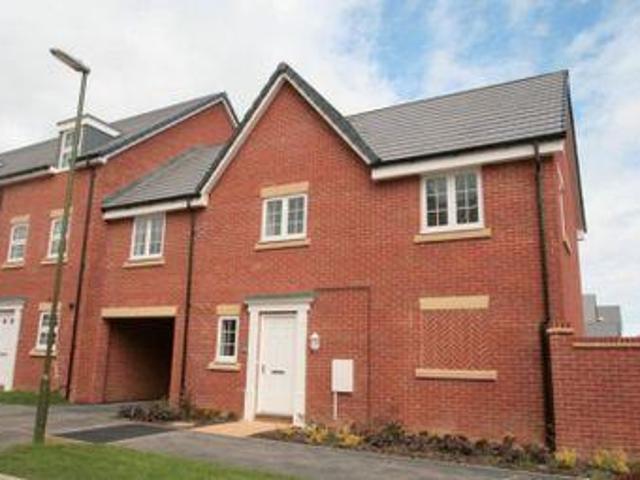 2 Bedrooms Flat for rent in Kingley Gate, Littlehampton, West Sussex BN17