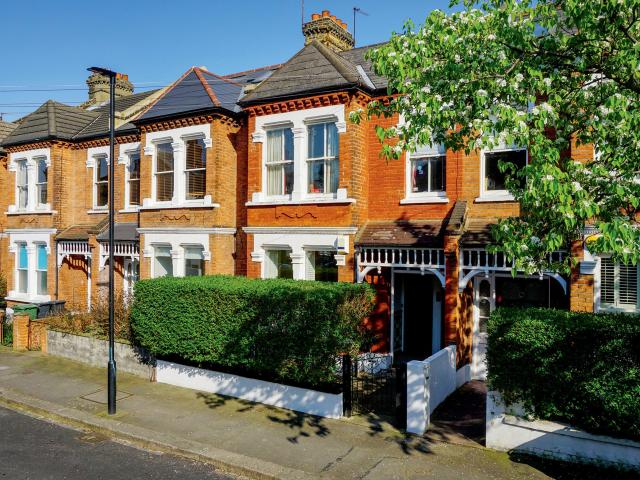 2 Bedrooms Flat for Rent in Klea Avenue | Foxtons