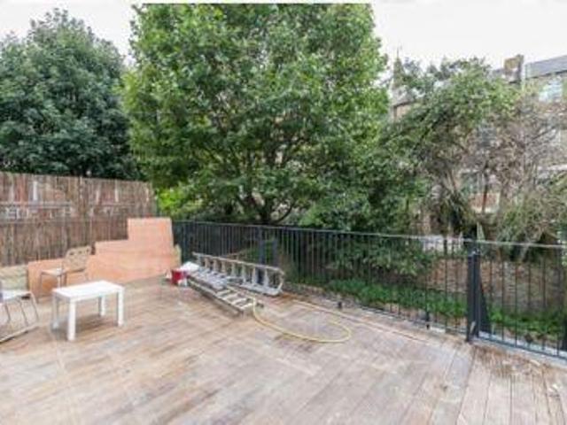 2 Bedrooms Flat for rent in Kyverdale Road, London N16