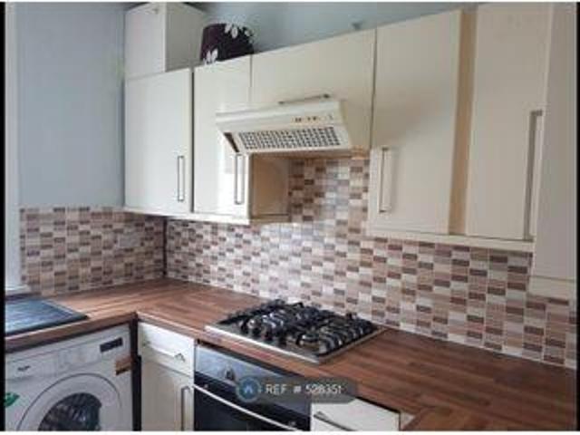 2 Bedrooms Flat for rent in Howard Street, Paisley PA1