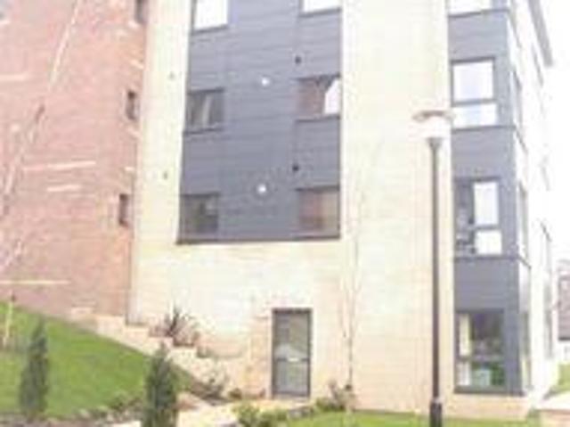 2 Bedrooms Flat for rent in Hill Street, Kilmarnock KA3