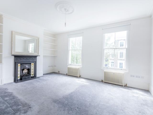 2 Bedrooms Flat for Rent in Oakley Road | Foxtons