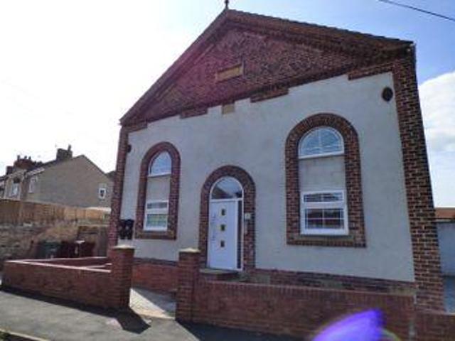2 Bedrooms Flat for rent in Old Chapel Apartments, Holes Lane, Knottingley WF11