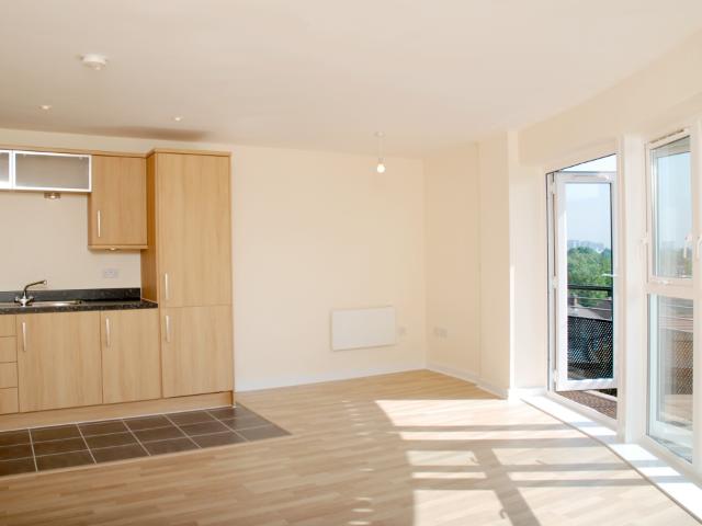 2 Bedrooms Flat for Rent in Lanadron Close | Foxtons