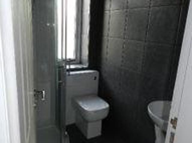 2 Bedrooms Flat for rent in Milton View, Gatehead, East Ayrshire KA2