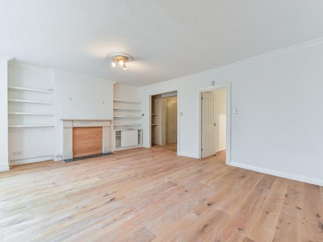 2 Bedrooms Flat for Rent in South Hampstead, NW6 | Foxtons