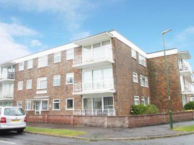 2 Bedrooms Flat for rent in Selsey Court, Chanctonbury Road BN16