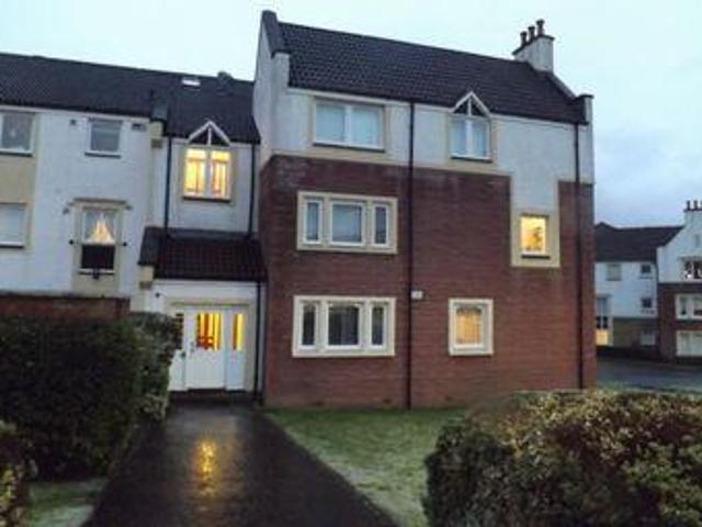 2 Bedrooms Flat for rent in St. Annes Wynd, Erskine PA8