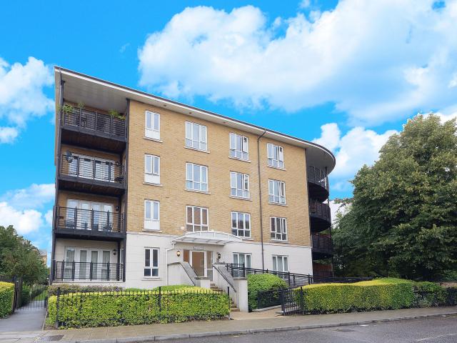 2 Bedrooms Flat for Rent in St Georges Way | Foxtons