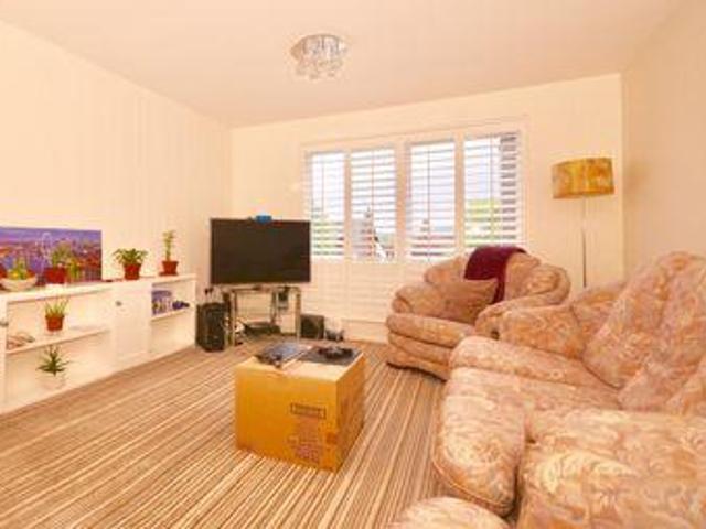 2 Bedrooms Flat for rent in Swan Street, Petersfield GU32