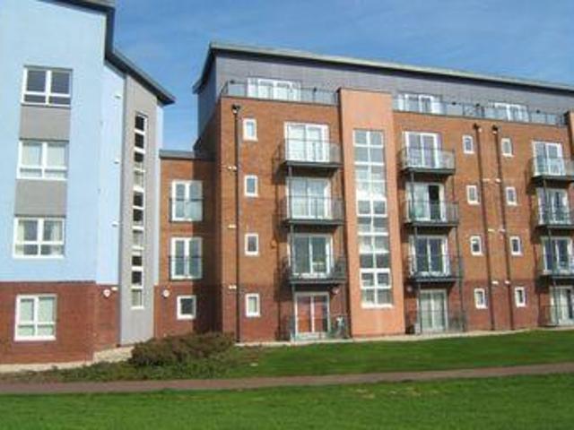 2 Bedrooms Flat for rent in Pentre Doc Y Gogledd, Llanelli SA15