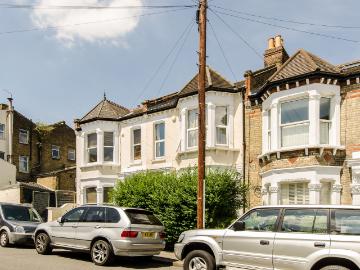 2 Bedrooms Flat for Rent in Wimbart Road | Foxtons
