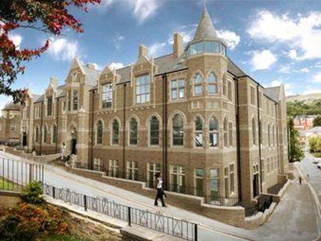 2 Bedrooms Flat for rent in The Art School, Knott St Darwen, Lancs BB3