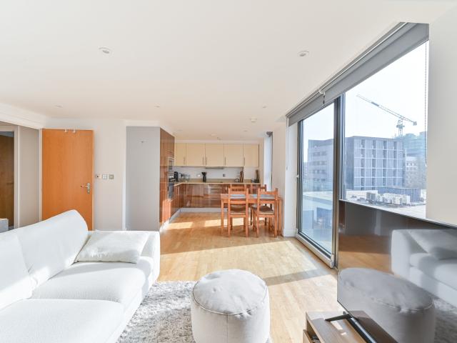 2 Bedrooms Flat for Rent in Union House | Foxtons