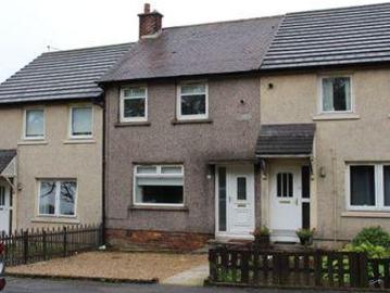 2 Bedrooms Flat for rent in Ure Crescent, Bonnybridge FK4