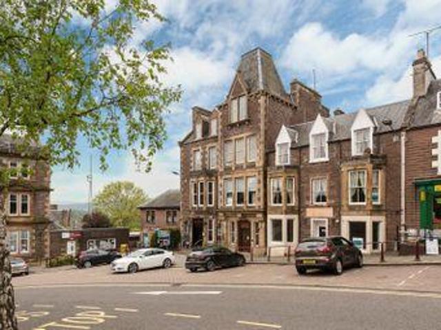 2 Bedrooms Flat for sale in 35 James Square, Crieff, Perthshire PH7