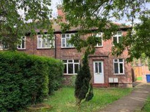 2 Bedrooms Flat for sale in 9 Shelley Close, Greenford, Middlesex UB6