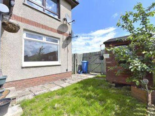 2 Bedrooms Flat for sale in Castle Road, Rosyth, Dunfermline KY11