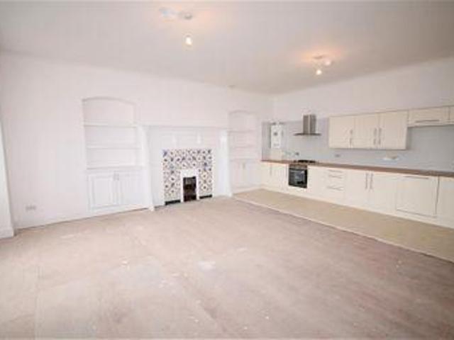 2 Bedrooms Flat for sale in Church Street, Flat 3, Coatbridge ML5