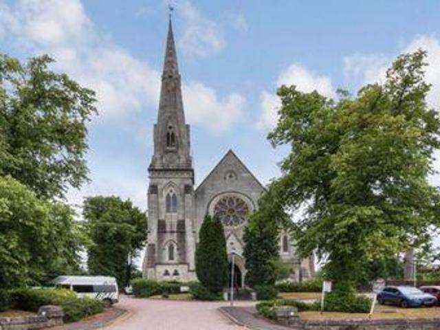 2 Bedrooms Flat for sale in Auchingramont Court, 64 Union Street, Hamilton, South Lanarkshire ML3