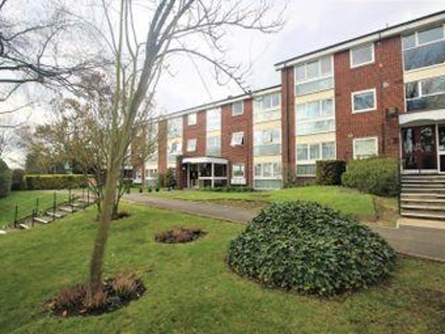 2 Bedrooms Flat for sale in Broadfields Avenue, Edgware HA8
