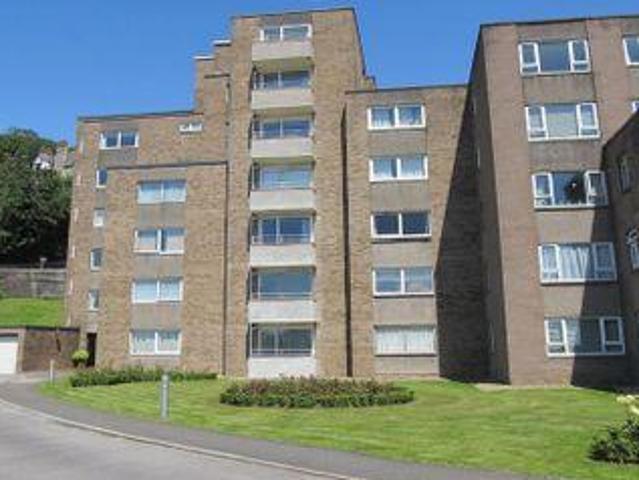 2 Bedrooms Flat for sale in Grove Park Road, Weston Super Mare BS23
