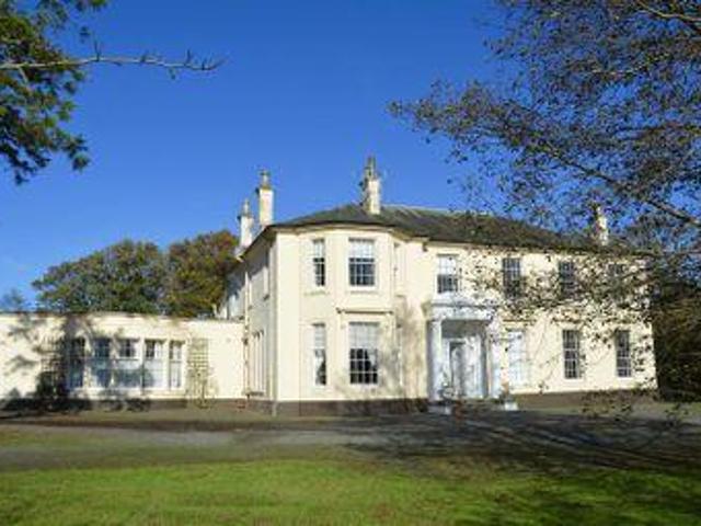 2 Bedrooms Flat for sale in Dalry KA24