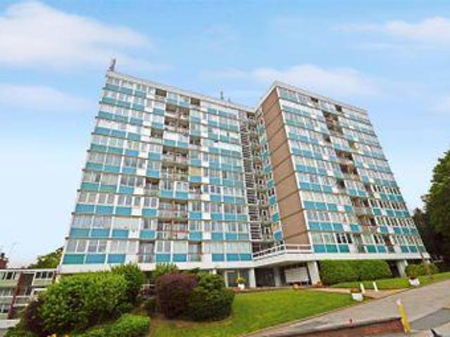 2 Bedrooms Flat for sale in Kenilworth Court, Styvechale, Coventry CV3