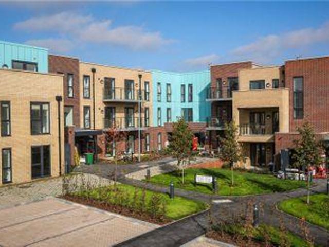 2 Bedrooms Flat for sale in Hornbeam Court, Park Road SG12