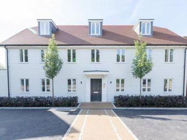 2 Bedrooms Flat for sale in Sandrock House, High Street, Etchingham, East Sussex TN19