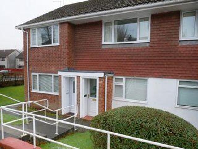 2 Bedrooms Flat for sale in Stoney Brae, Paisley PA2