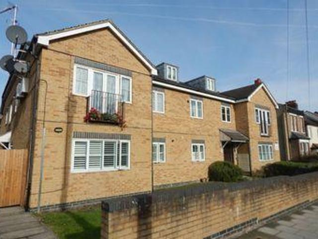 2 Bedrooms Flat for sale in Ravenscroft Road, Beckenham, Kent BR3