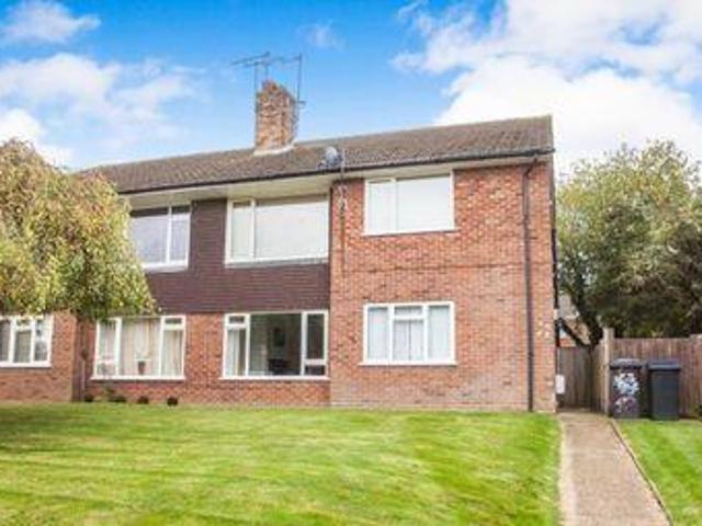 2 Bedrooms Flat for sale in Raymond Avenue, Canterbury, Kent, U.K CT1