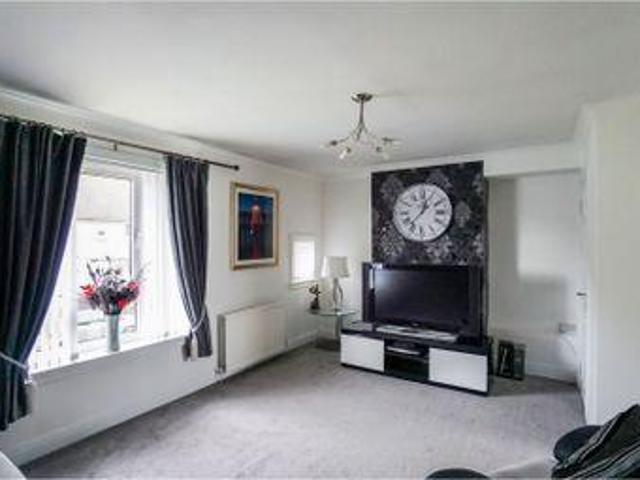 2 Bedrooms Flat for sale in Woodburn Drive, Alloa FK10