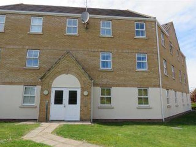 2 Bedrooms Flat for sale in Woodcock Road, Royston SG8