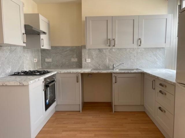 2 Bedrooms Flat Penge Road £1,550 pcm