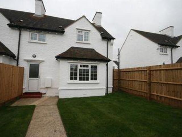 2 Bedrooms for rent in Derwent Road, Henlow SG16
